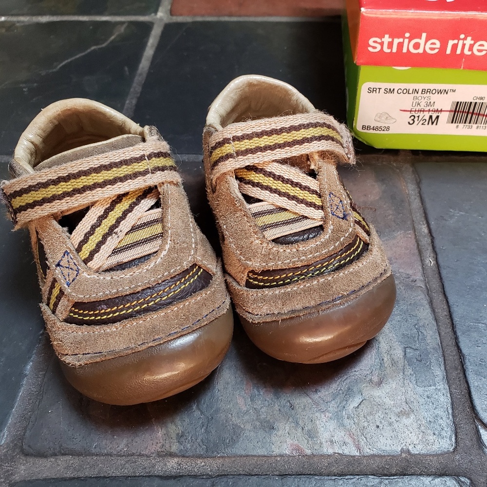 Stride Rite Shoes - Size 3.5